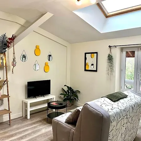 Le Repaire, Acces Terrasse De L'etablissement Apartment
